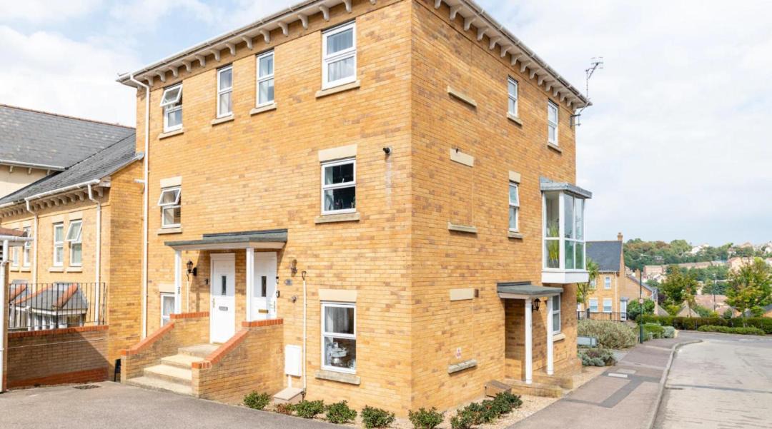 Photo of Buildings in Chatham