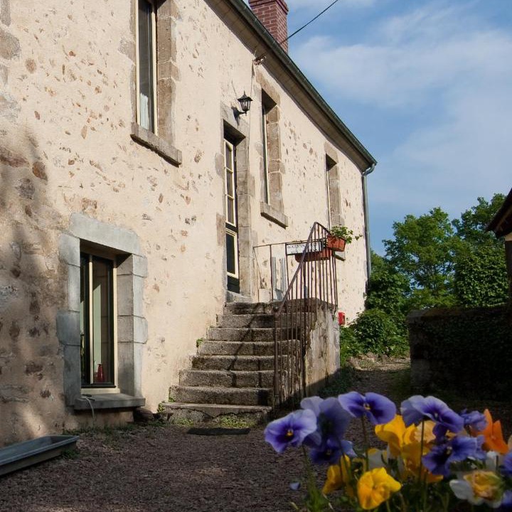 Photo of Buildings in Epiry