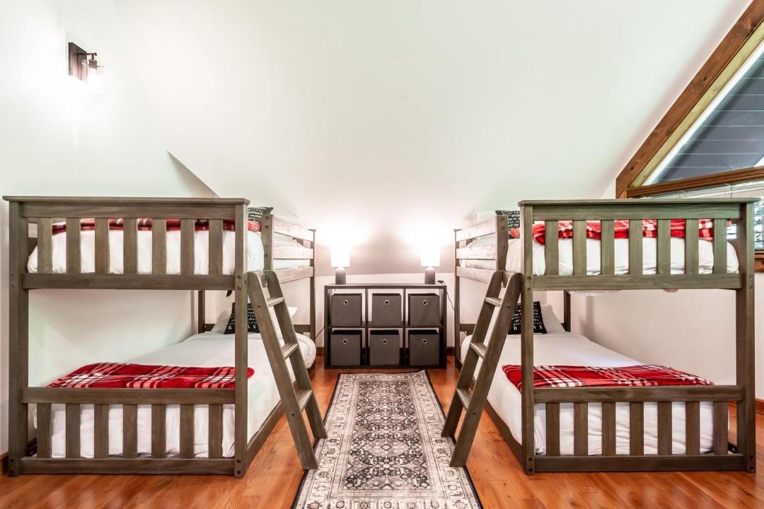 Photo of Bedroom in Glacier