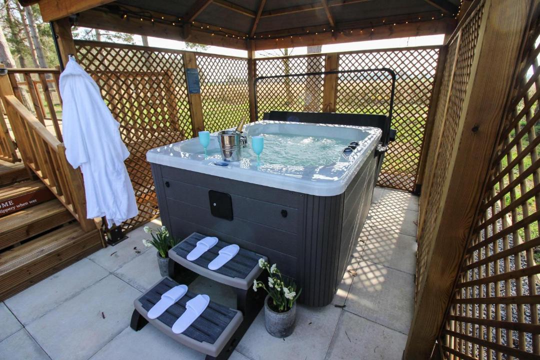 Photo of Others in Ryther