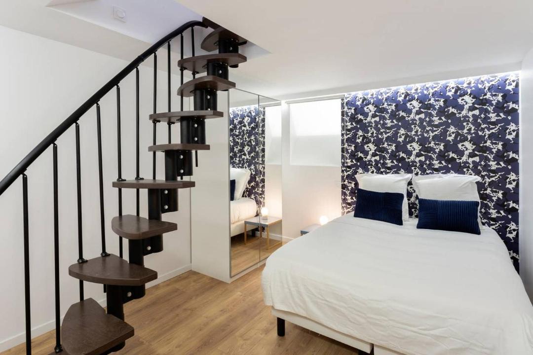 Photo of Bedroom in Notre-Dame-des-Champs