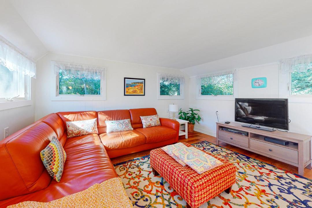 Photo of Livingroom in Oak Bluffs