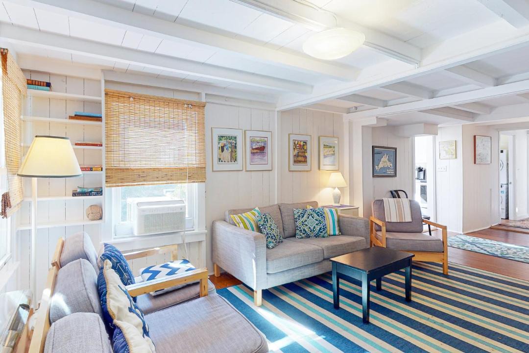 Photo of Livingroom in Oak Bluffs