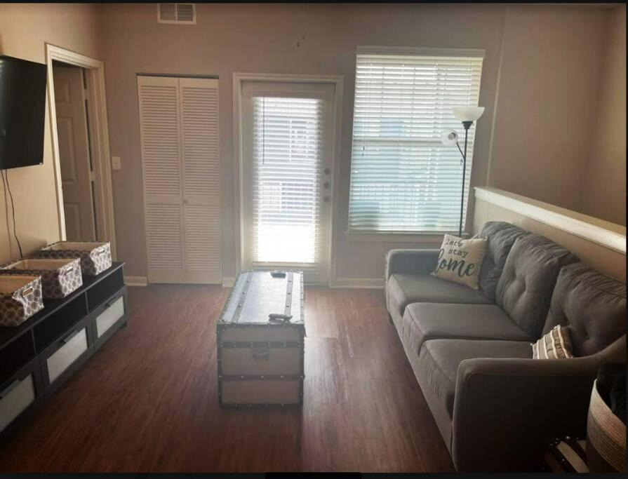 Photo of Livingroom in Live Oak
