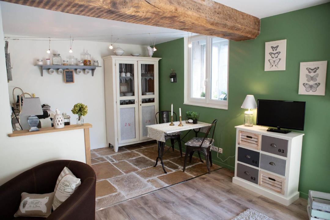 Photo of Livingroom in Pommard