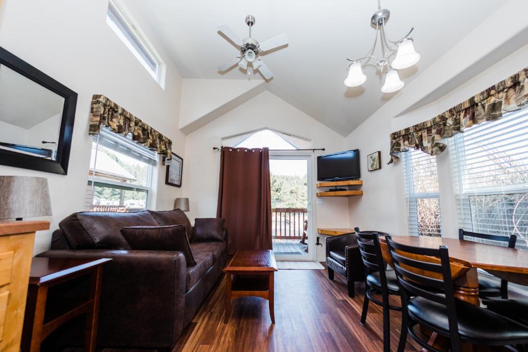 Photo of Livingroom in Pacific City