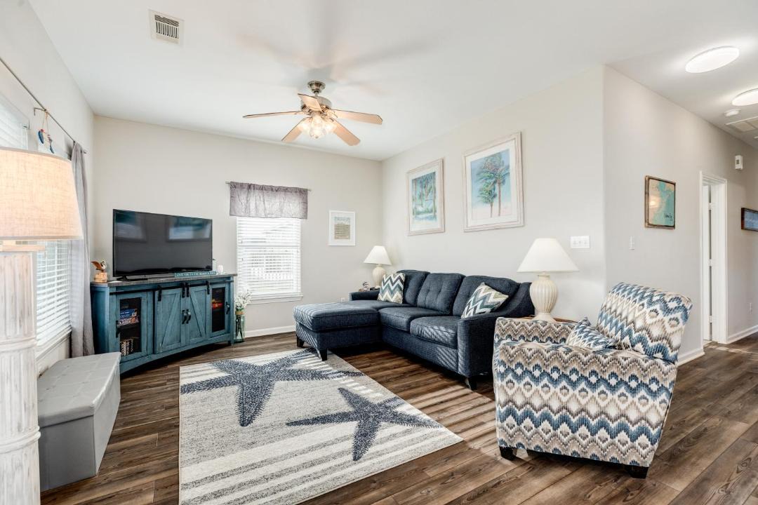 Photo of Livingroom in Terramar Beach