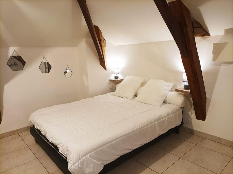 Photo of Bedroom in Bournand