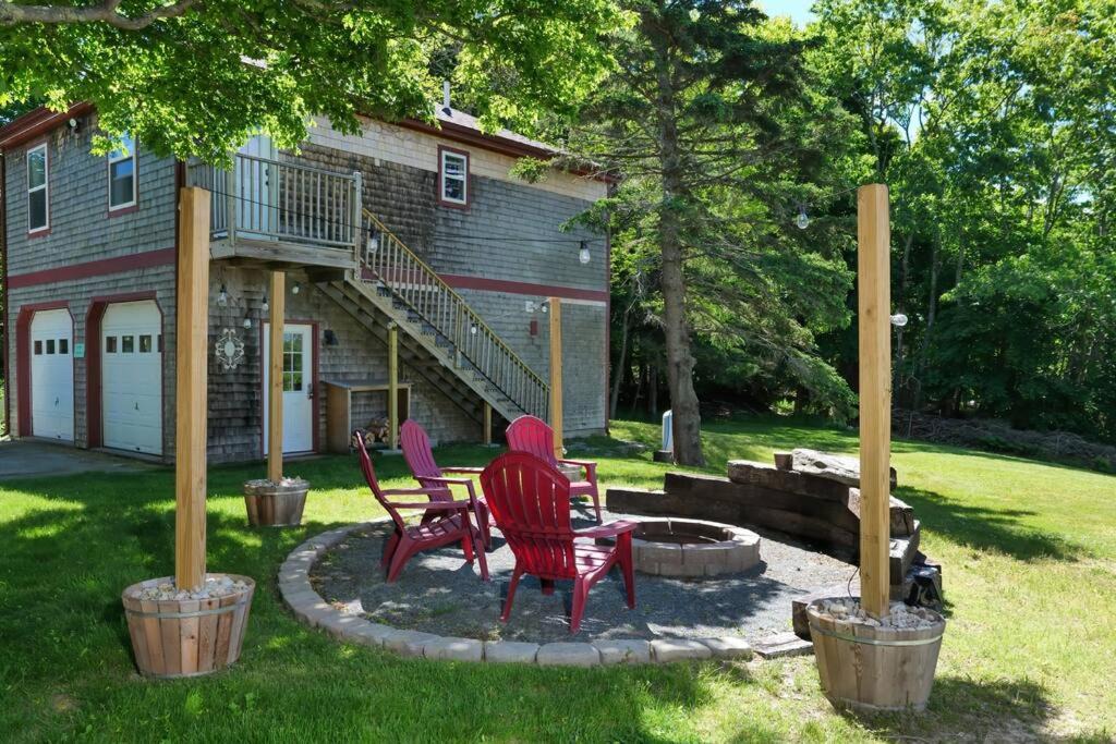 Photo of Others in Salsbury Cove