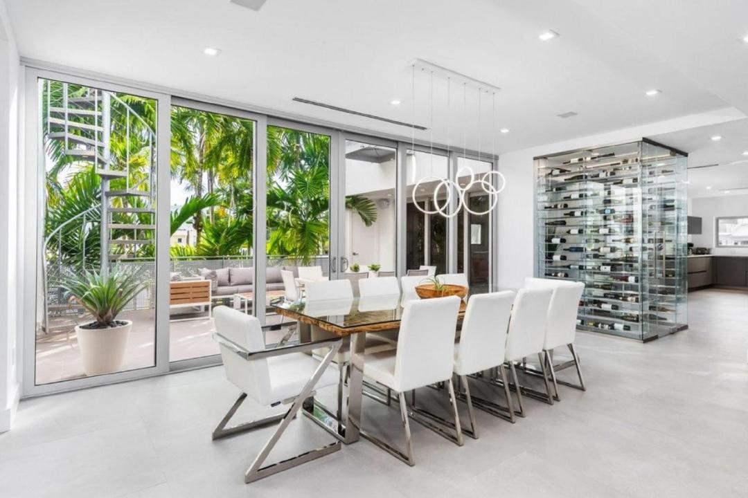 Photo of Livingroom in Northeast Coconut Grove