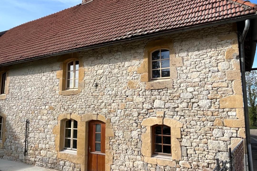Photo of Buildings in Longcochon