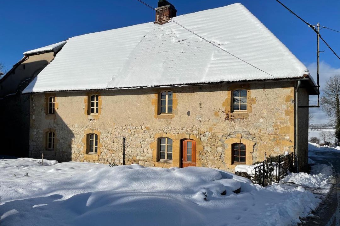 Photo of Buildings in Longcochon