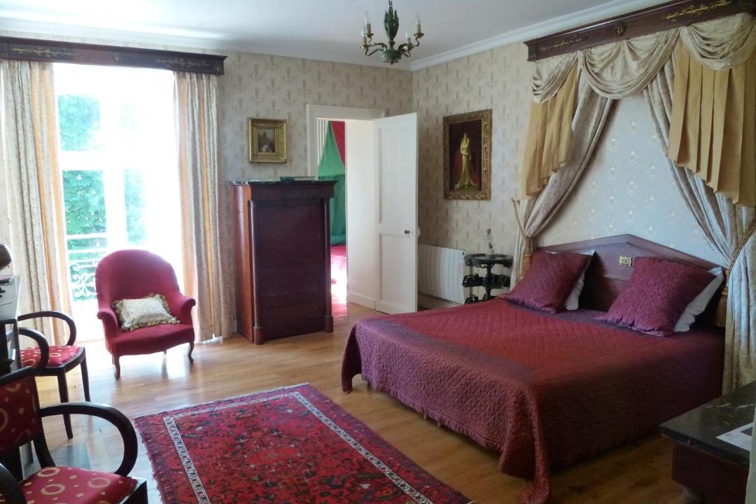 Photo of Others in Troo