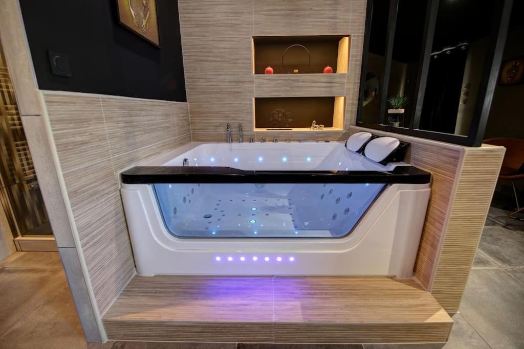 Photo of Others in Saint-Genest-Lerpt