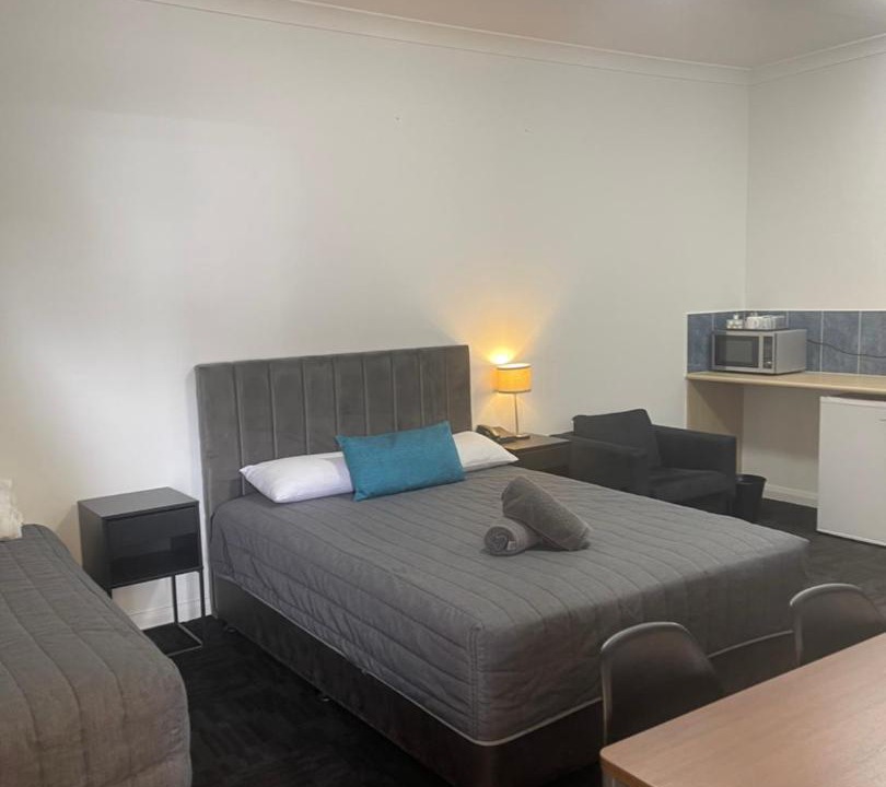 Photo of Others in Mile End