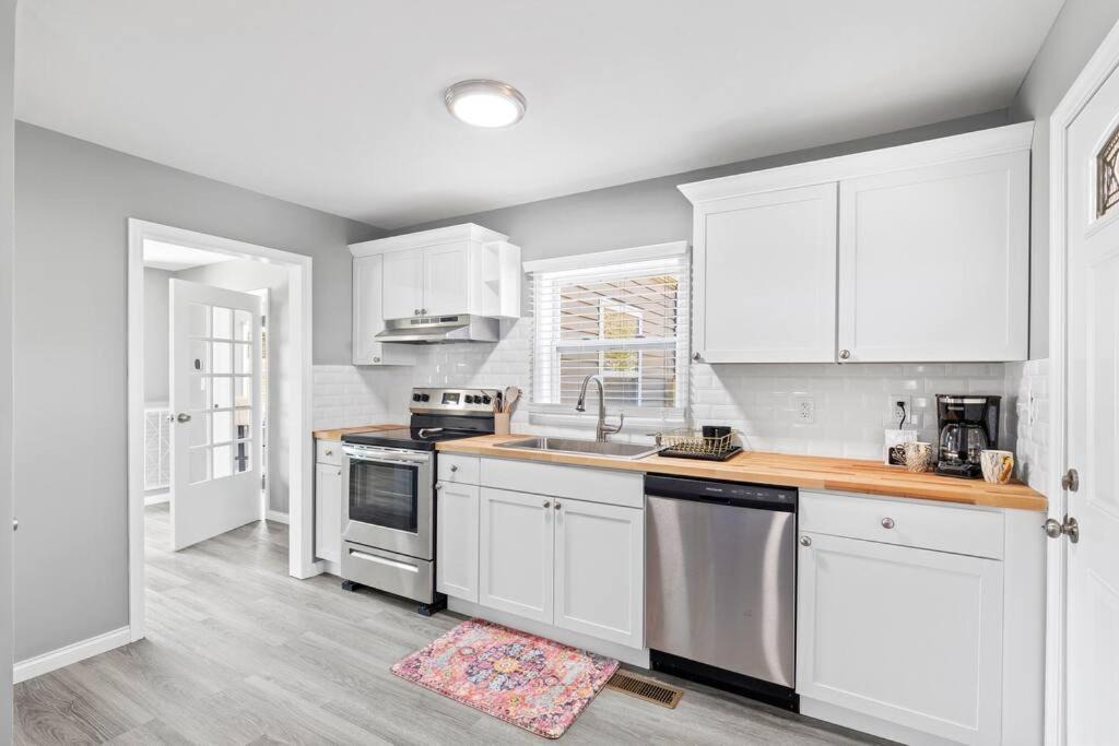 Photo of Kitchen in Lupton City