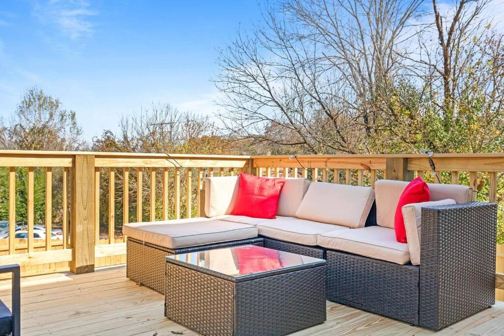 Photo of Patio Balcony in Lupton City