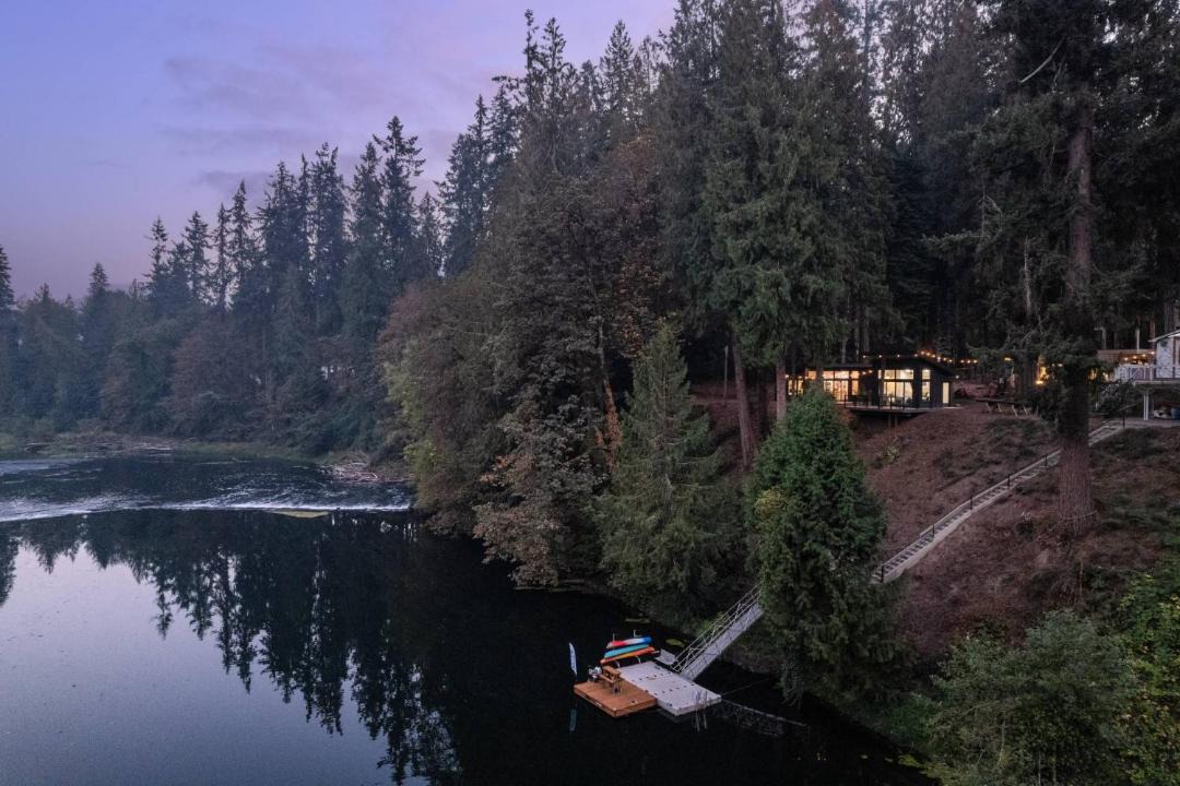 Photo of Others in Stafford - Tualatin Valley