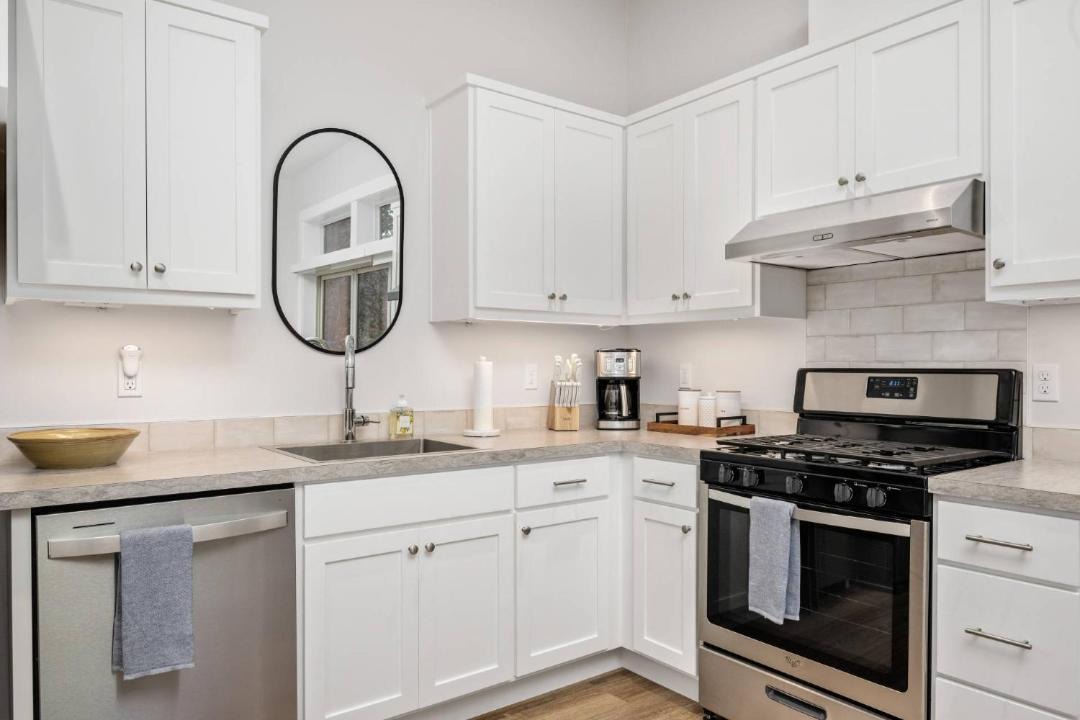 Photo of Kitchen in Stafford - Tualatin Valley