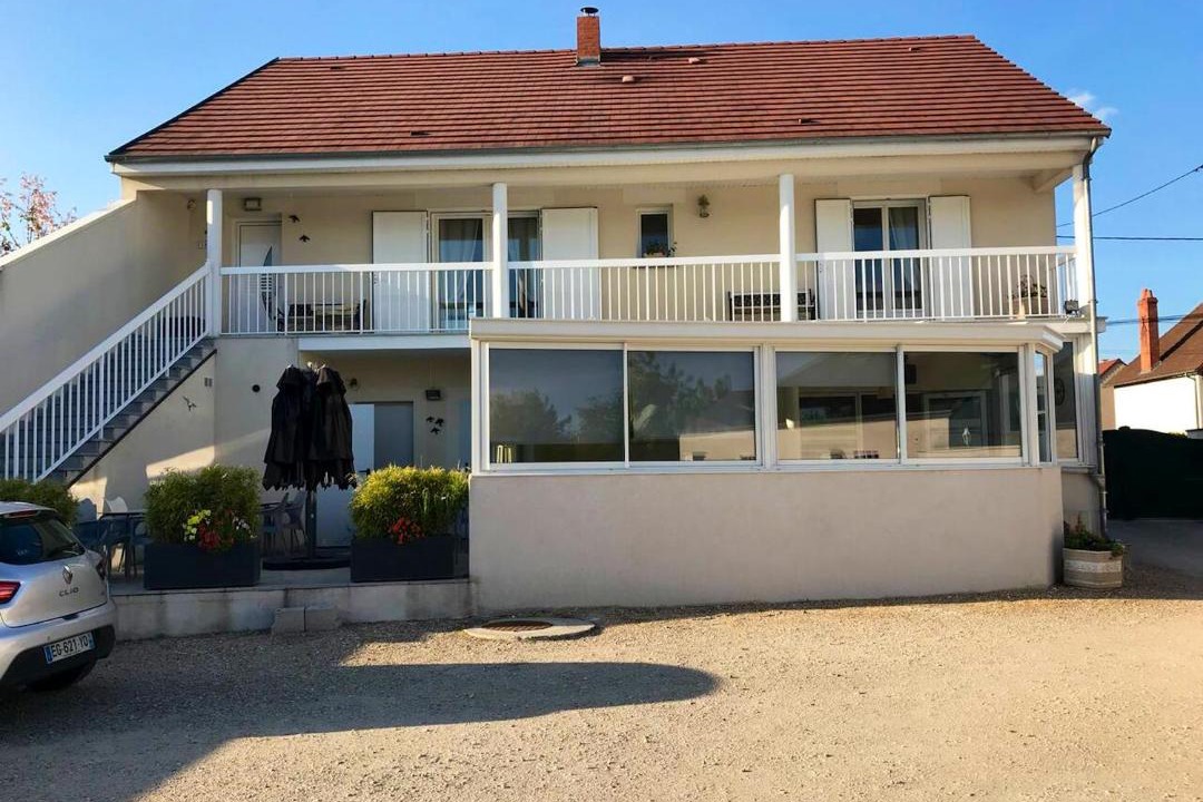 Photo of Buildings in Checy