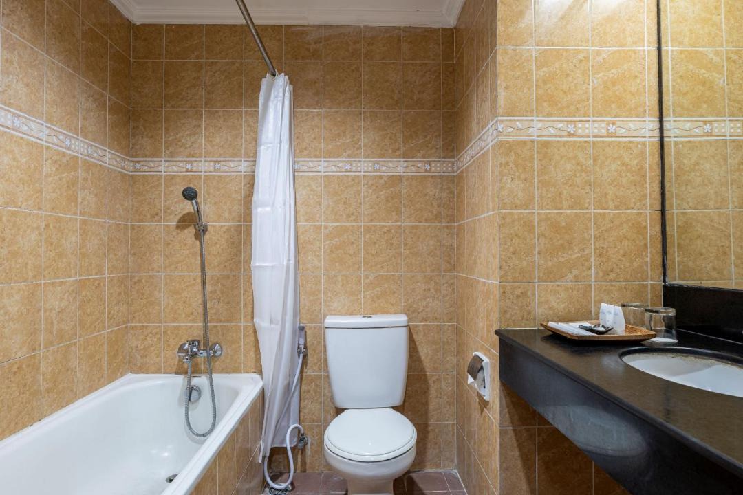 Photo of Bathroom in Negara