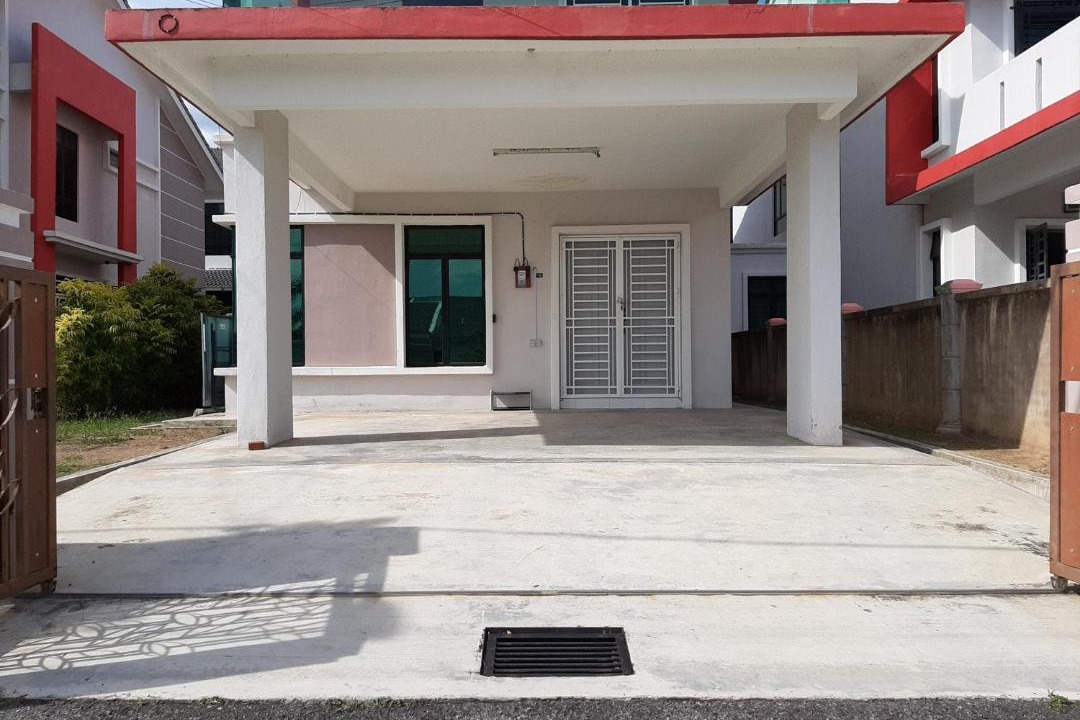 Photo of Buildings in Rembia