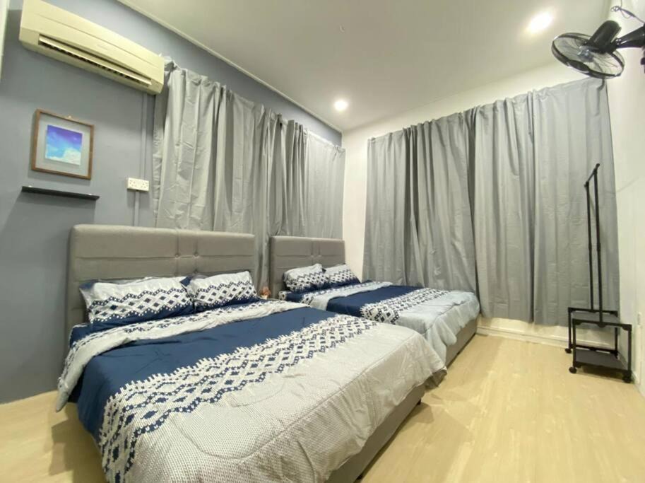 Photo of Bedroom in Kempas