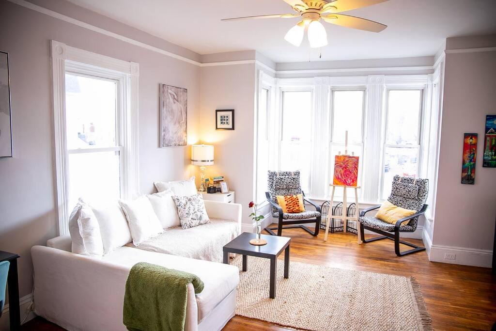 Photo of Livingroom in Smith Hill