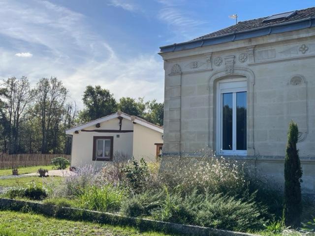 Photo of Buildings in Sainte-Helene