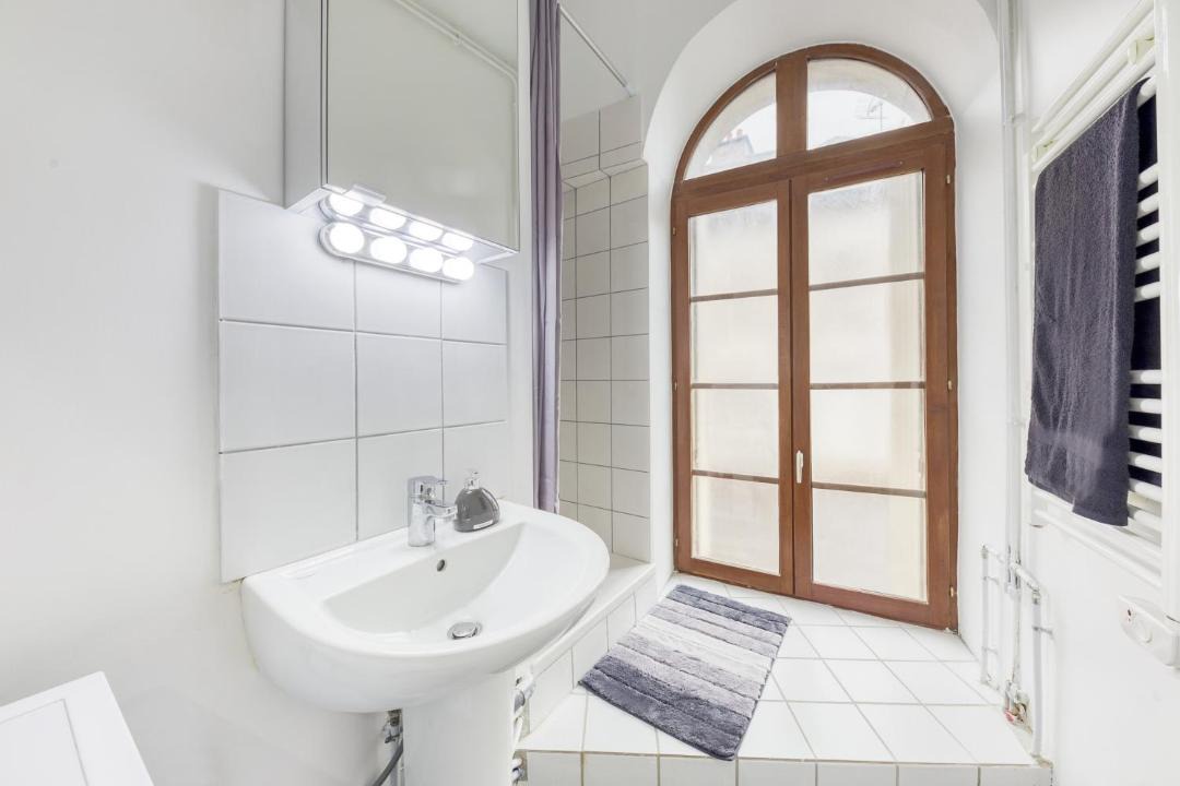 Photo of Bathroom in Tonnerre