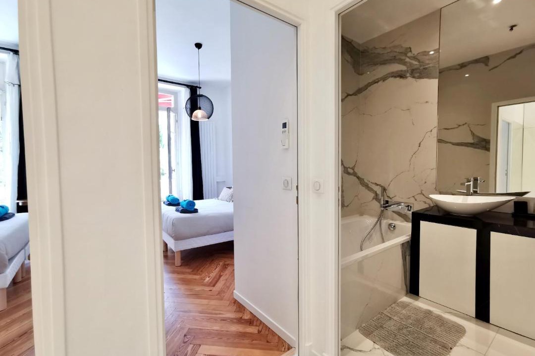 Photo of Others in Carre d'Or