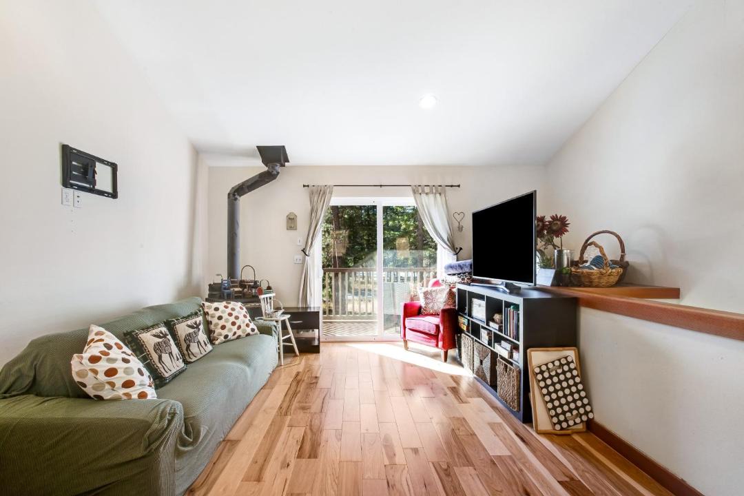 Photo of Livingroom in Ronald