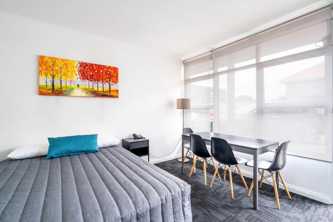 Photo of Others in Mile End