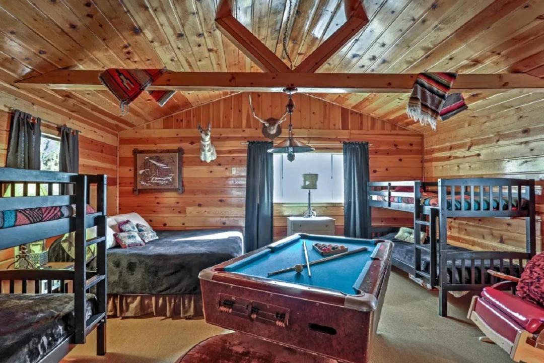 Photo of Livingroom in Pinetop