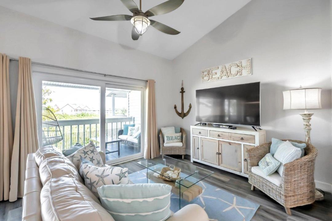 Photo of Livingroom in Indian Shores