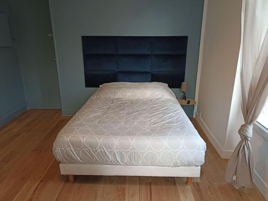 Photo of Bedroom in Le Vesinet