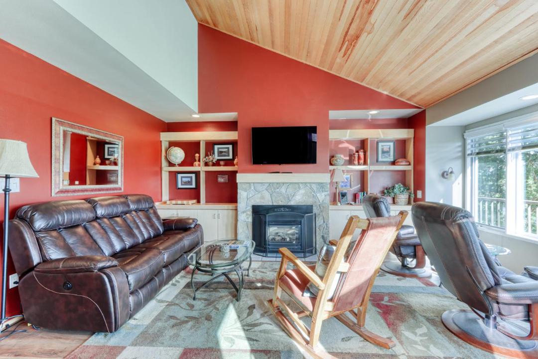 Photo of Livingroom in Redmond