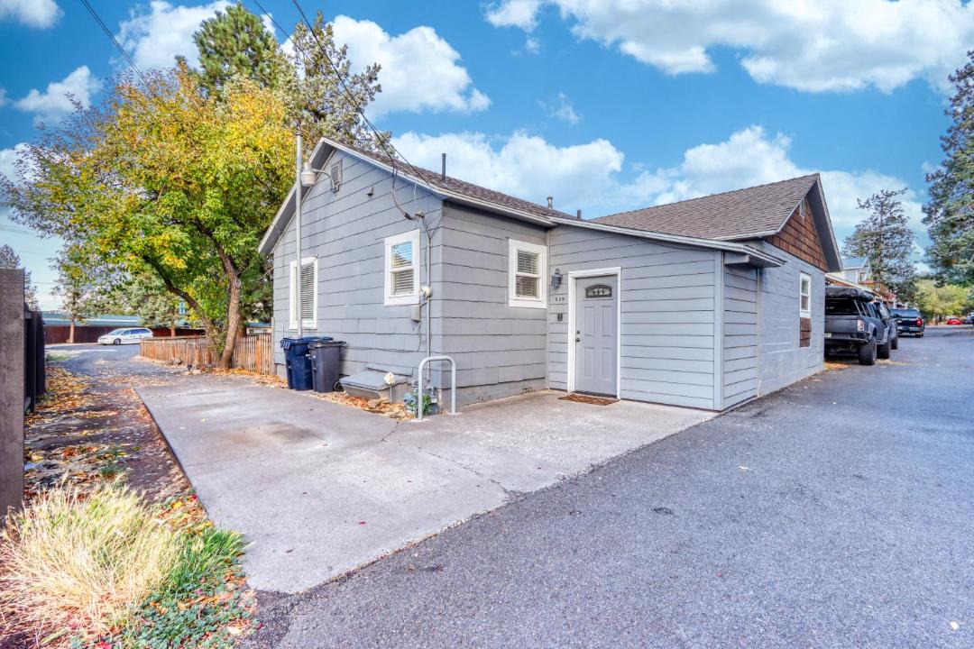 Photo of Others in Southern Crossing