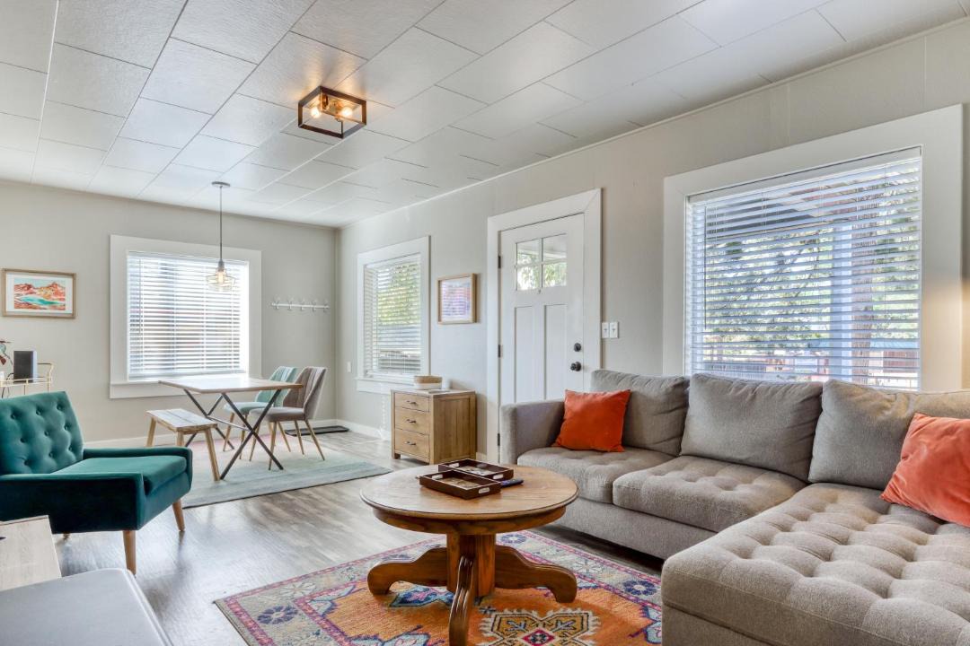 Photo of Others in Southern Crossing