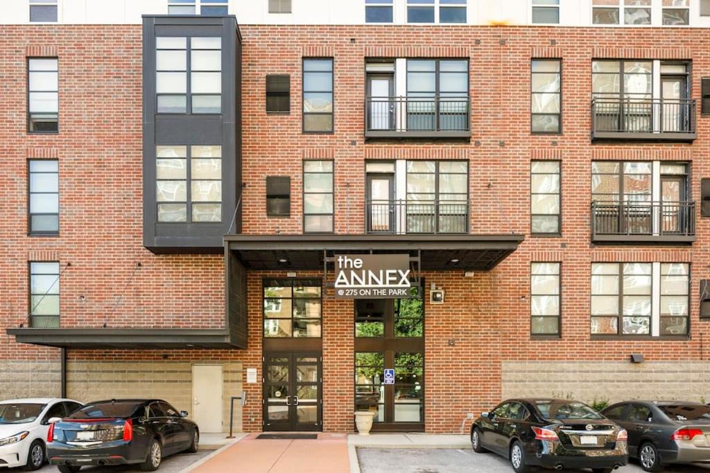 Photo of Buildings in DeBaliviere Place