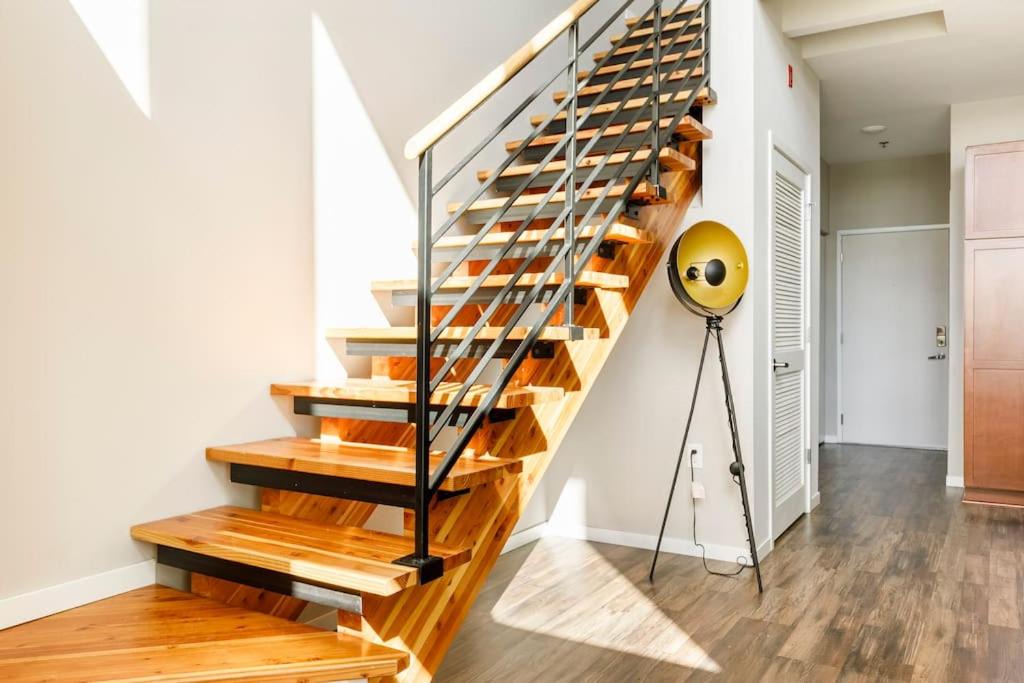 Photo of Others in DeBaliviere Place