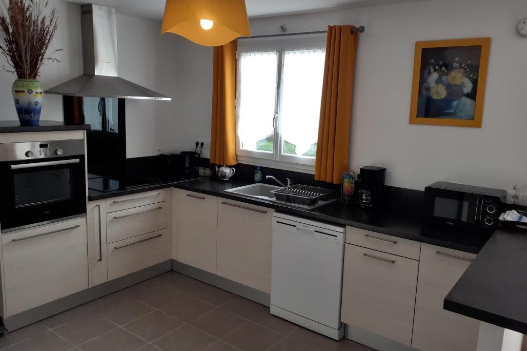 Photo of Others in Lavit