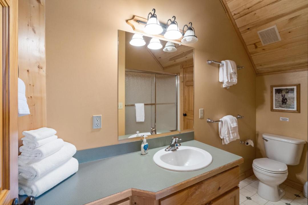 Photo of Bathroom in Lazy Acres