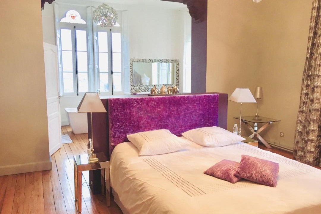 Photo of Bedroom in Villenave-de-Rions