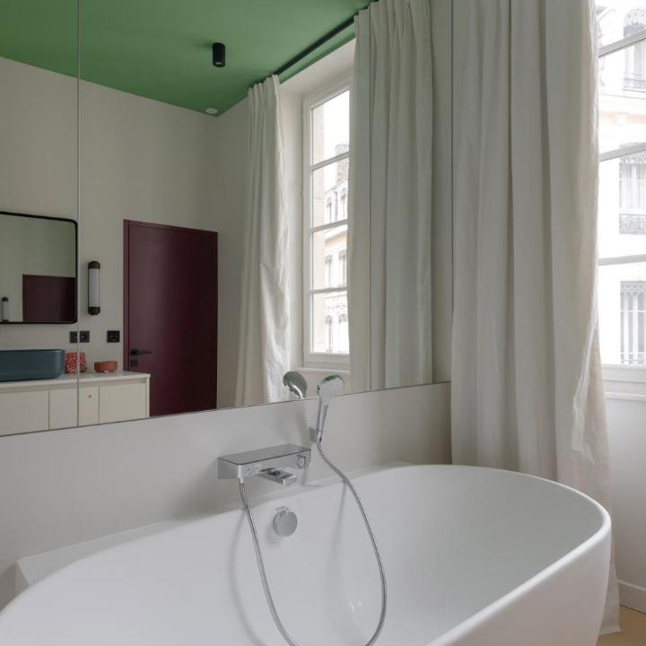 Photo of Bathroom in 1st Arrondissement