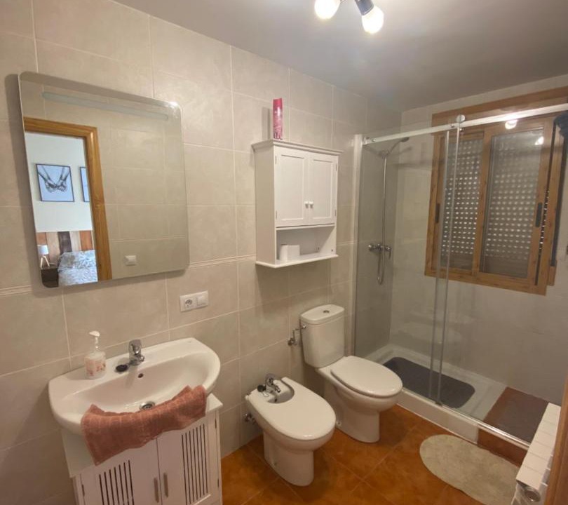 Photo of Bathroom in Bronchales