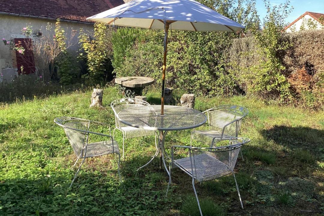 Photo of Others in Le Veurdre