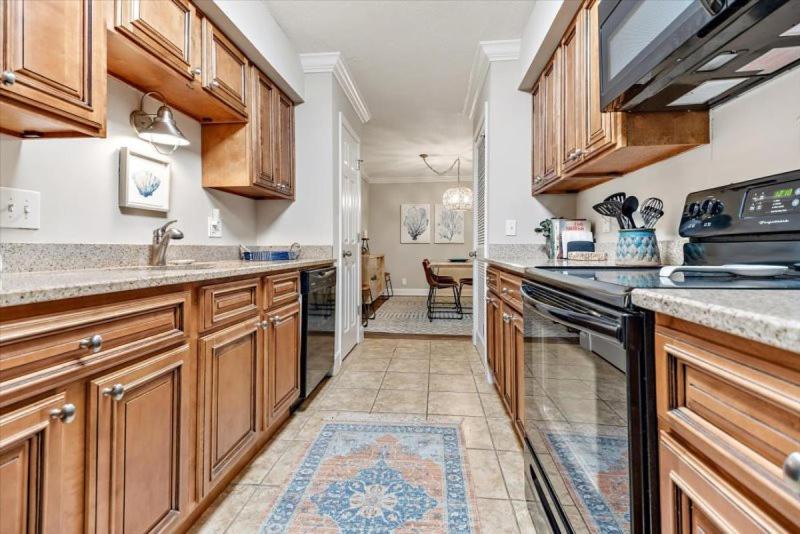 Photo of Others in Saint Simons Heights