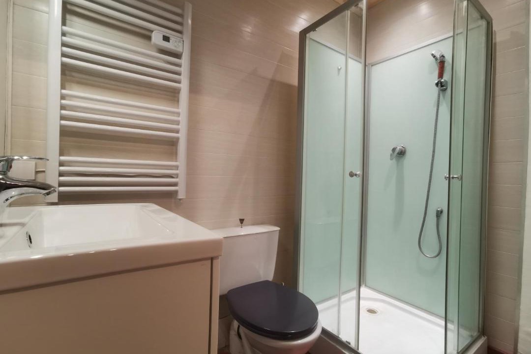 Photo of Bathroom in Rodez
