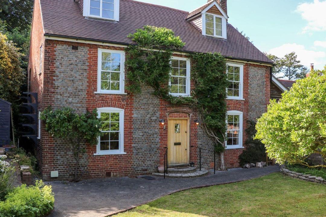 Photo of Buildings in Bursledon